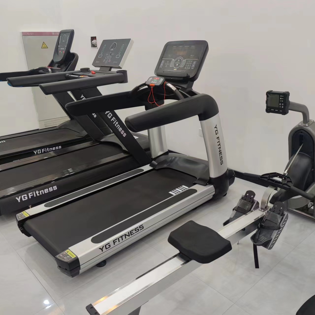 Gym Use Electric Treadmill 3 H - đánh giá và giá Running Gear Gym