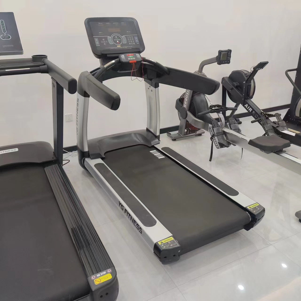 Gym Use Electric Treadmill 3 H - đánh giá và giá Running Gear Gym